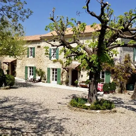Landhaus Villa *